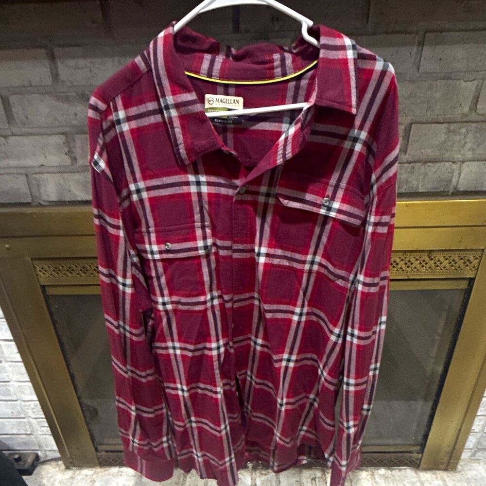 Magellan Outdoors Adventure Gear Men’s 2XL Red Plaid Flannel Button Up Pockets
